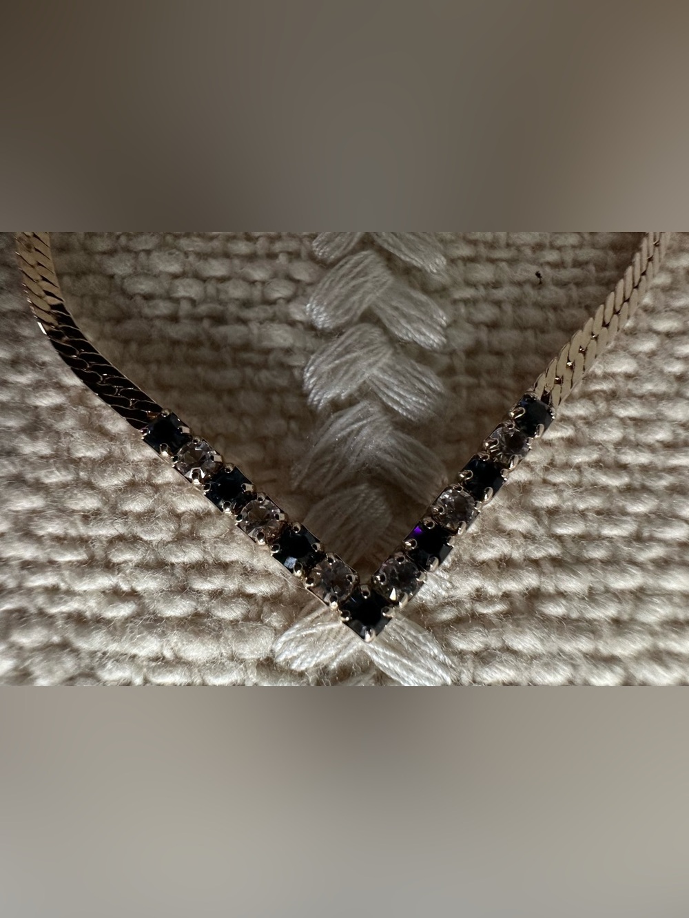vintage Avon herringbone Gold Tone chevron necklace Amethyst/clear stones 1980s - Picture 3 of 7